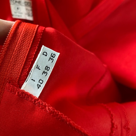 NWT Moschino Deadstock Ruffle Dress - Picture 10 of 10